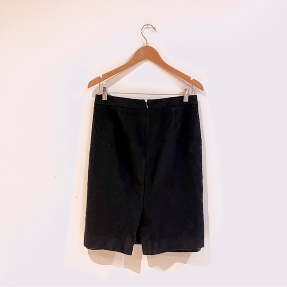 J.crew no.2 pencil black pencil skirt. 100% wool skirt. model 02676. size 8 - Picture 3 of 5